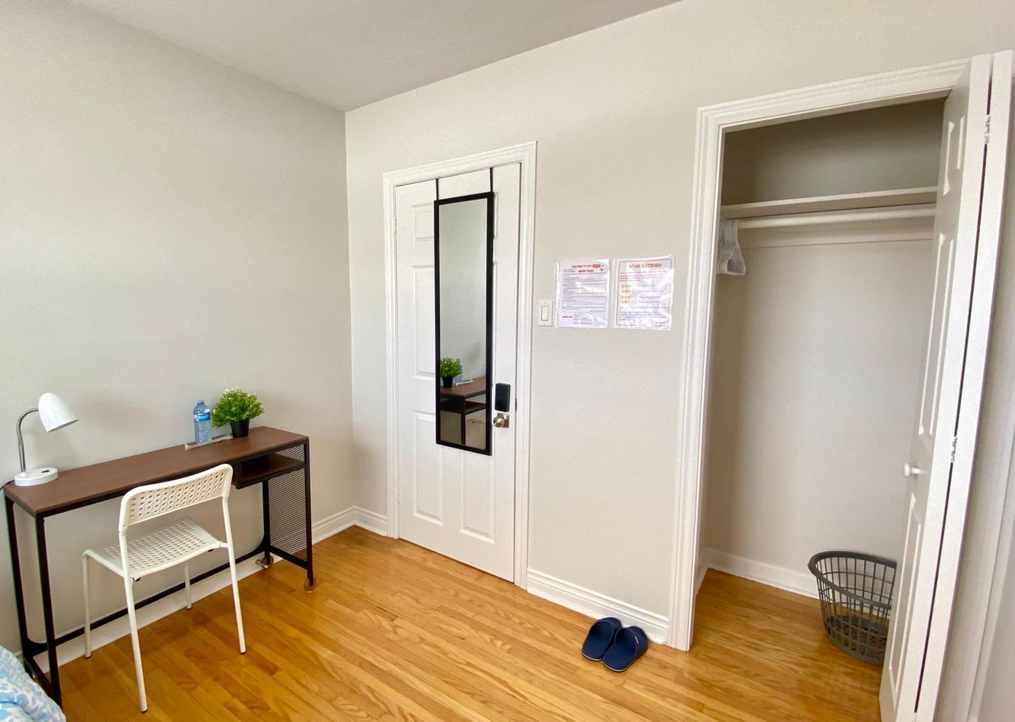 Sunny House - Main Floor, Free Parking, In Toronto Hotel Cameră foto