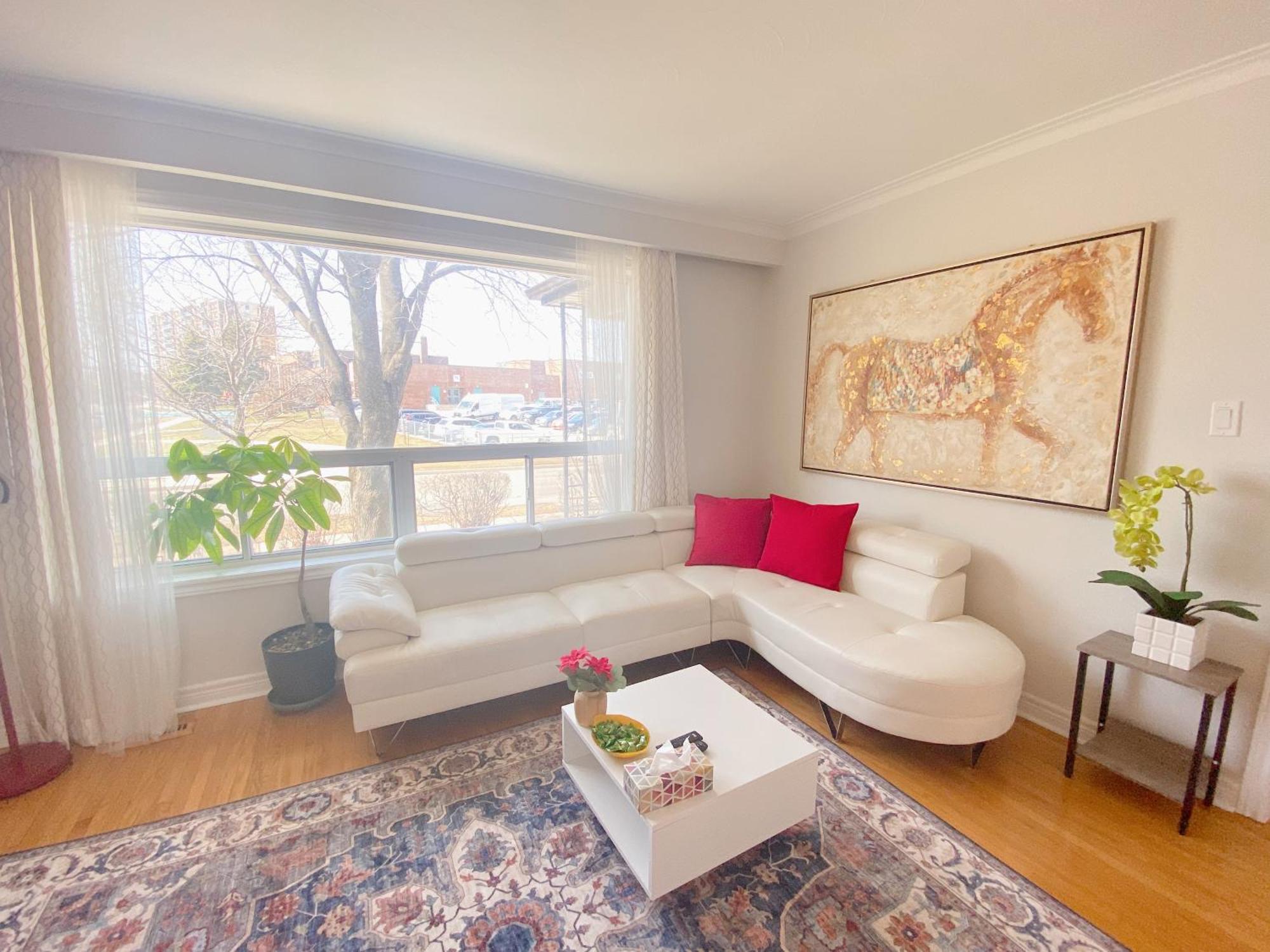 Sunny House - Main Floor, Free Parking, In Toronto Hotel Exterior foto